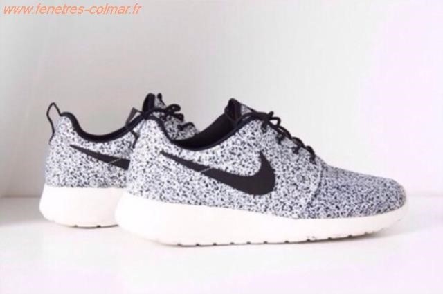 chaussures nike roshe run